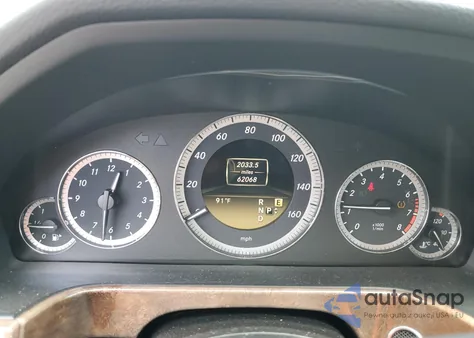 2012 Mercedes-Benz E 350 z USA, uszkodzony, nr VIN WDDHF5KB5CA560176